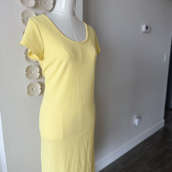 Naiba Yellow T-Shirt Dress – One Size (Fits 12–14) - Picture 3 of 7